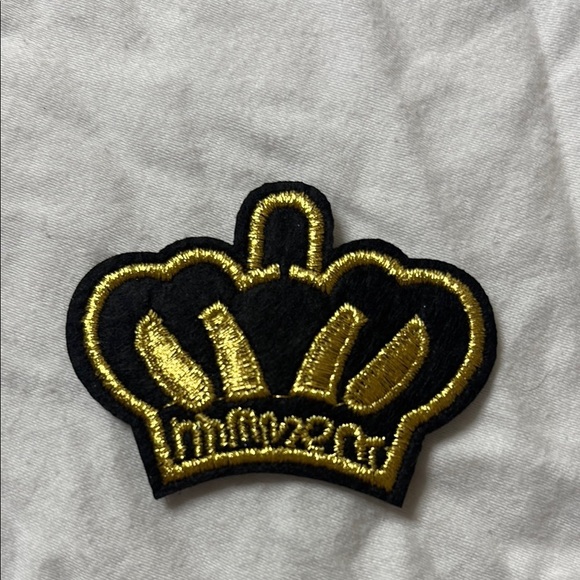Crown Embroidered Patches Set - Red, Gold, Black - Picture 3 of 6